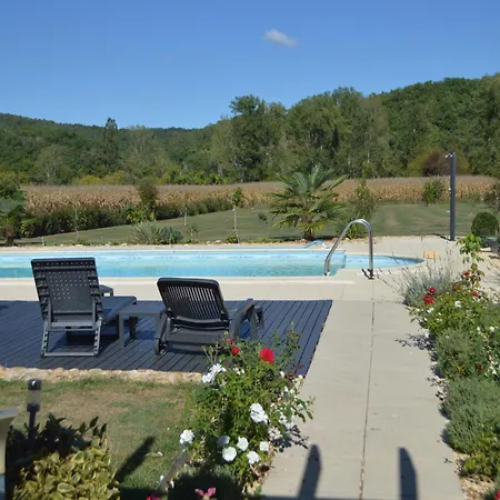 فندق مبيت وإفطار Le Petit Bonheur 3*