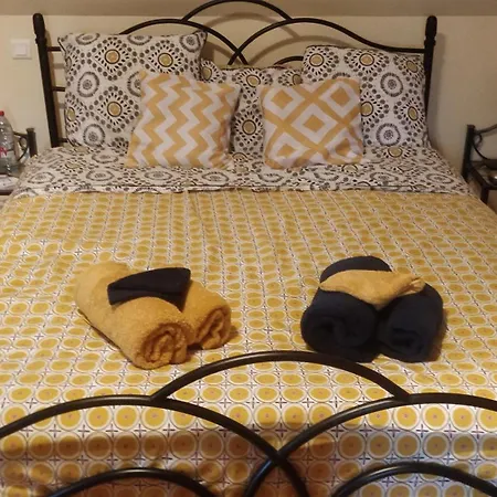 فندق مبيت وإفطار Le Petit Bonheur 3*